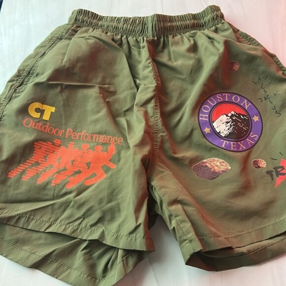 Travis Scott Cactus Jack Running Wild Shorts Size Medium - Picture 2 of 7